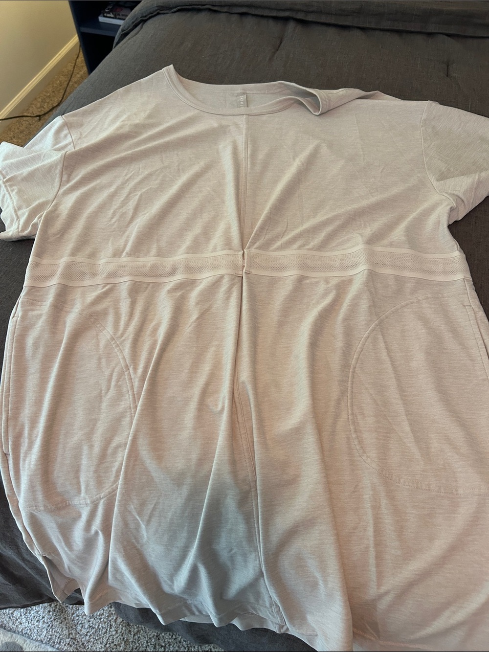 Athleta Light Pink Heather Short-Sleeve Women’s Dress with Subtle Seams